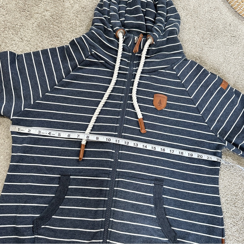 SOLD | Wanakome Women’s Hera Zip Up Sweatshirt Hooded Longsleeve in Navy Stripe - Picture 13 of 16